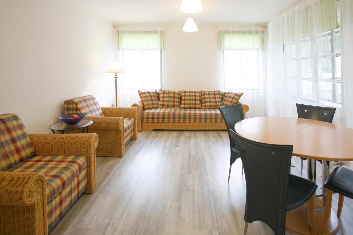 Harangvirág 36 Vendégház - Housity