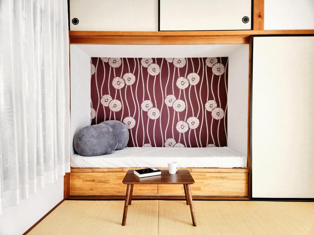 Whole house rental 一棟貸切宿 "Your Home Tottori" 市内中心地近くの素敵な一軒家 - Hizvo