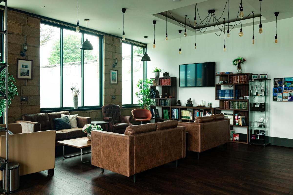 London City Airport Hotel - Housity