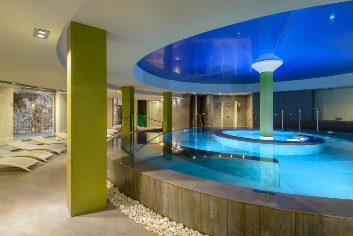 Piscina en o cerca de Occidental Menorca