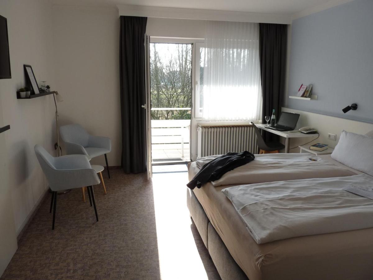 Hotel zum Rosenteich - Housity
