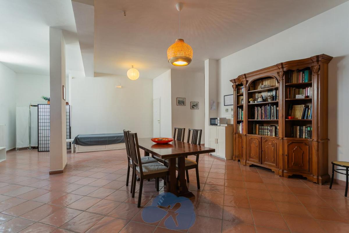 Cozy and relaxing airport house - Housity