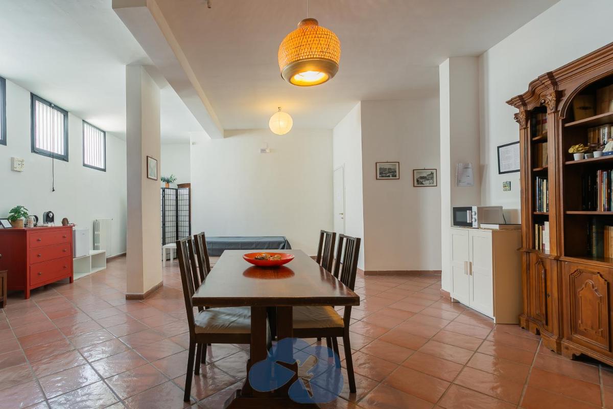 Cozy and relaxing airport house - Housity