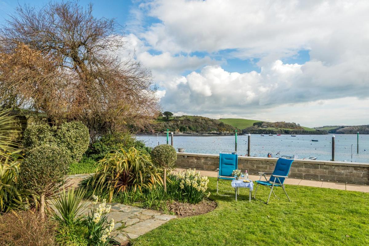 Flat 1 The Salcombe - Housity