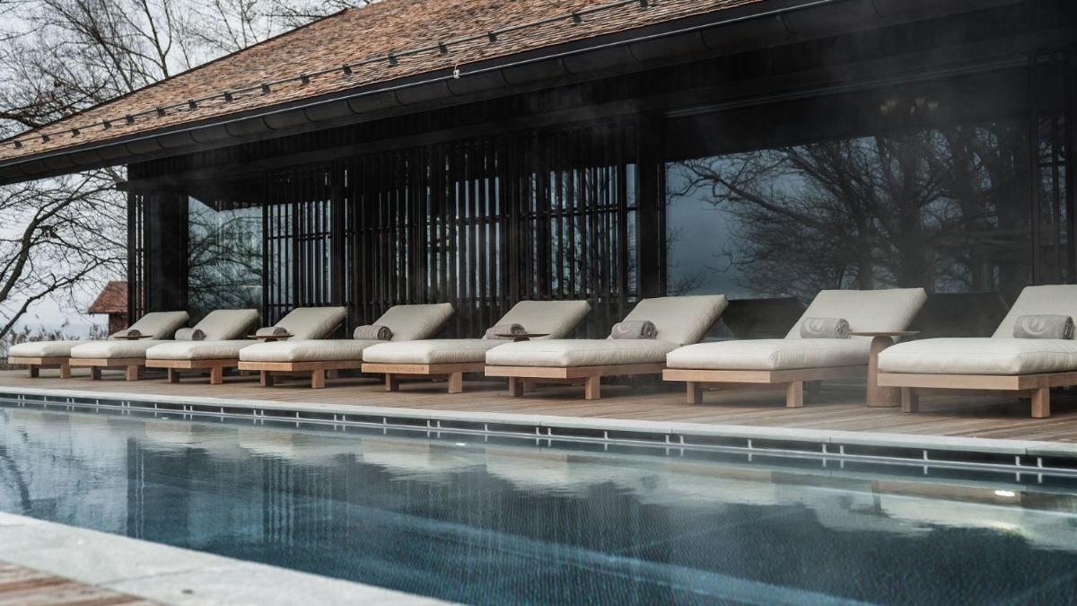 Chiemgauhof Lakeside Retreat - Housity
