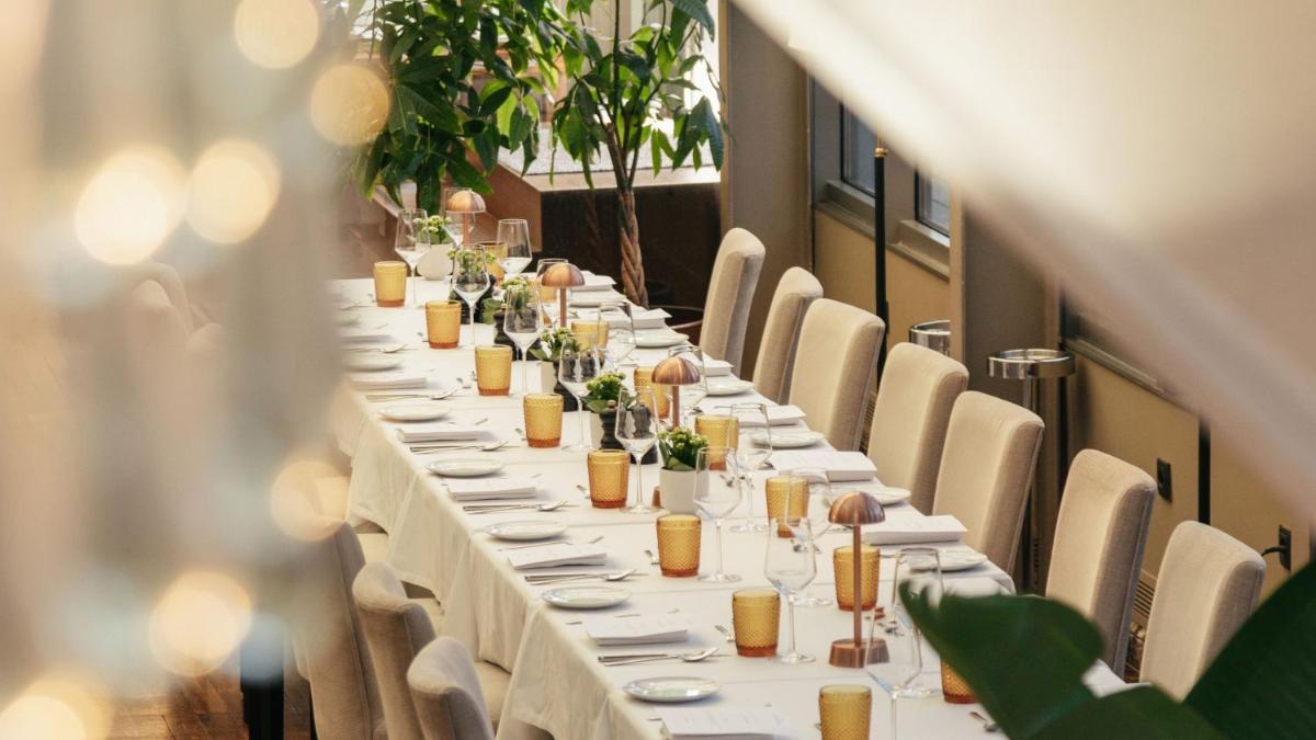 Um restaurante ou outro lugar para comer em InterContinental Porto - Palacio das Cardosas by IHG