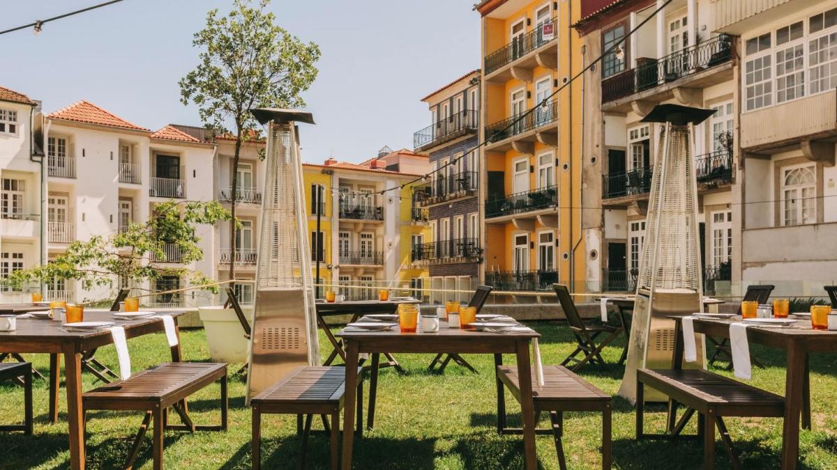 O edifício onde o hotel está situado