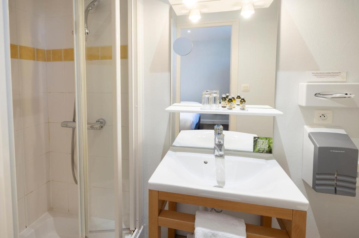 Logis Hotel De Paris - Housity
