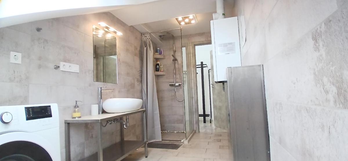 8x8 Tetőtér Apartman - Housity