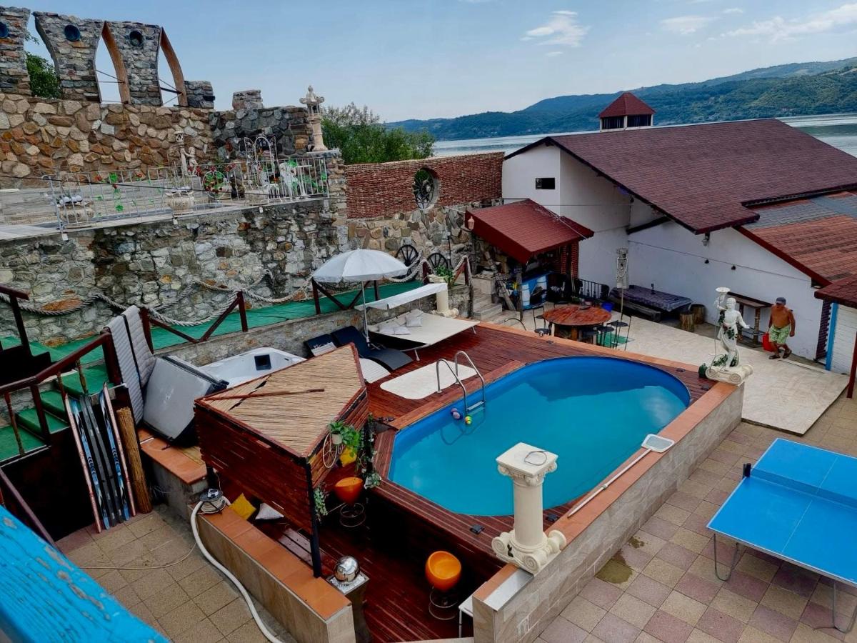 CABANA ȘTIMA - CAZANELE DUNĂRII -Șvinița - Housity