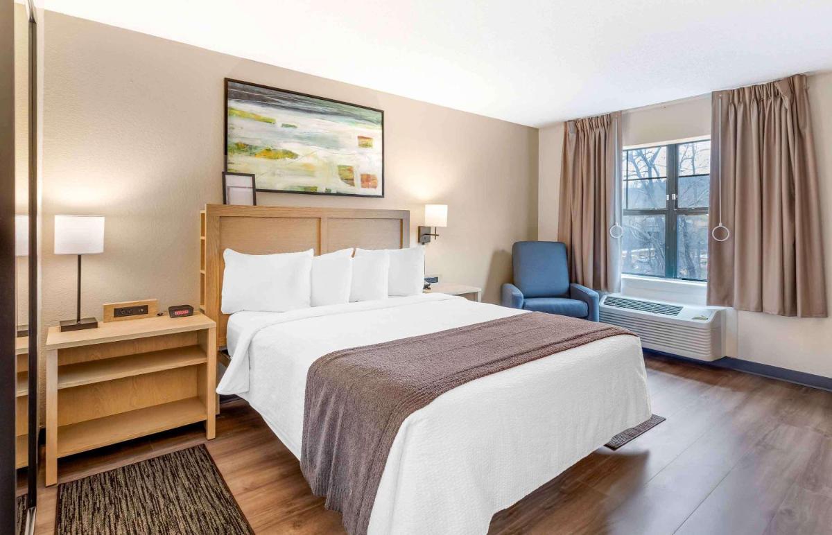 Extended Stay America Suites - Asheville - Tunnel Rd - Housity