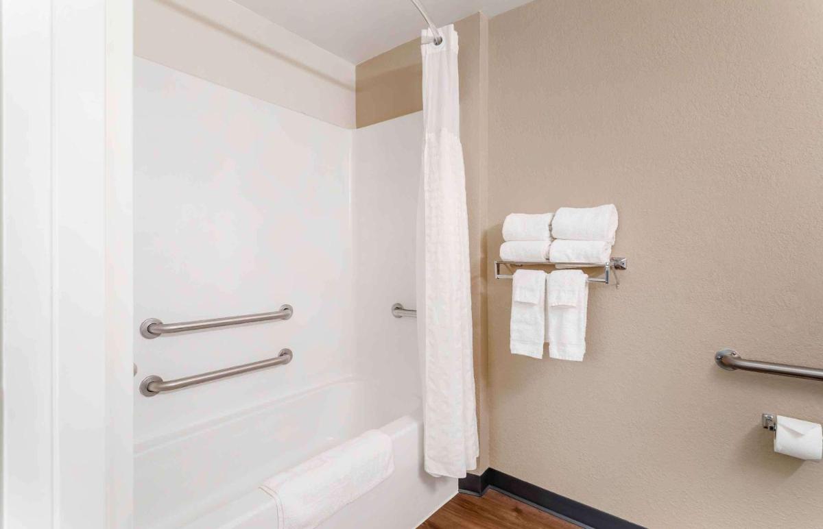 Extended Stay America Suites - Asheville - Tunnel Rd - Housity