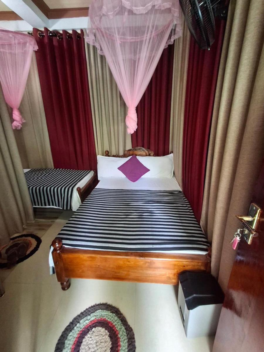 Rathnapala Guest - Housity