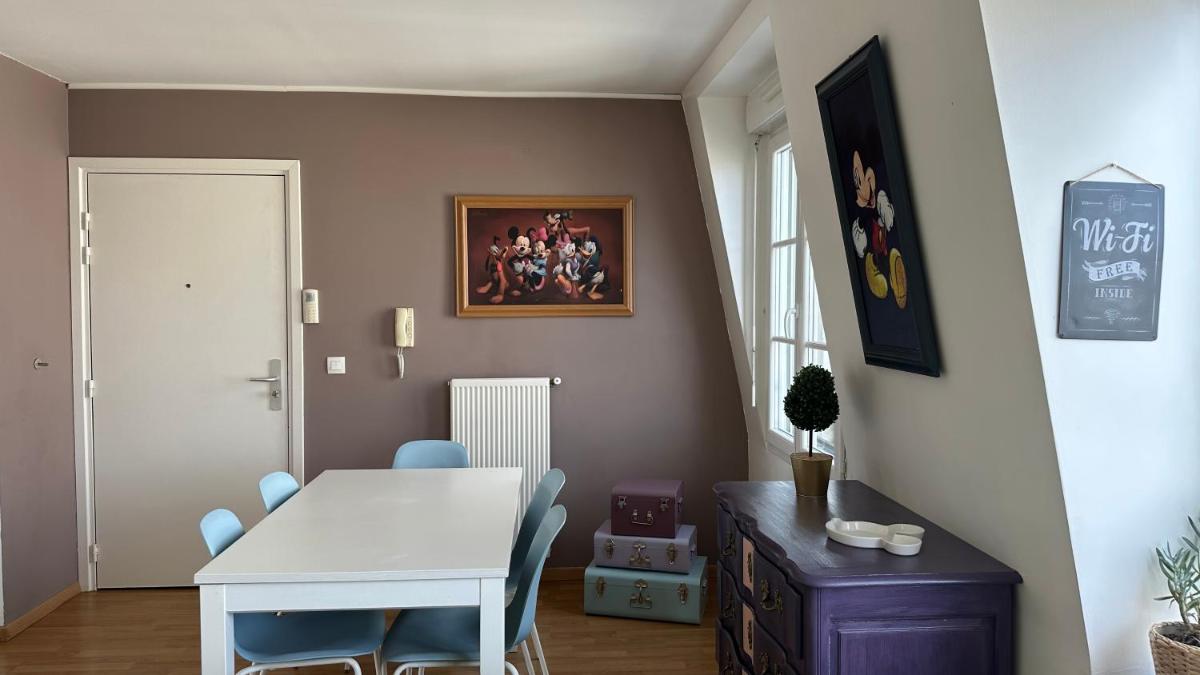 VERY CENTRAL DISNEYLAND apartment - Housity