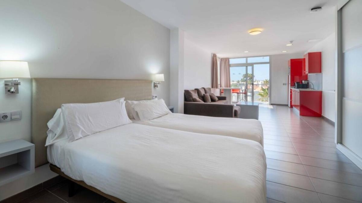 Apartamentos El Palmar - Housity
