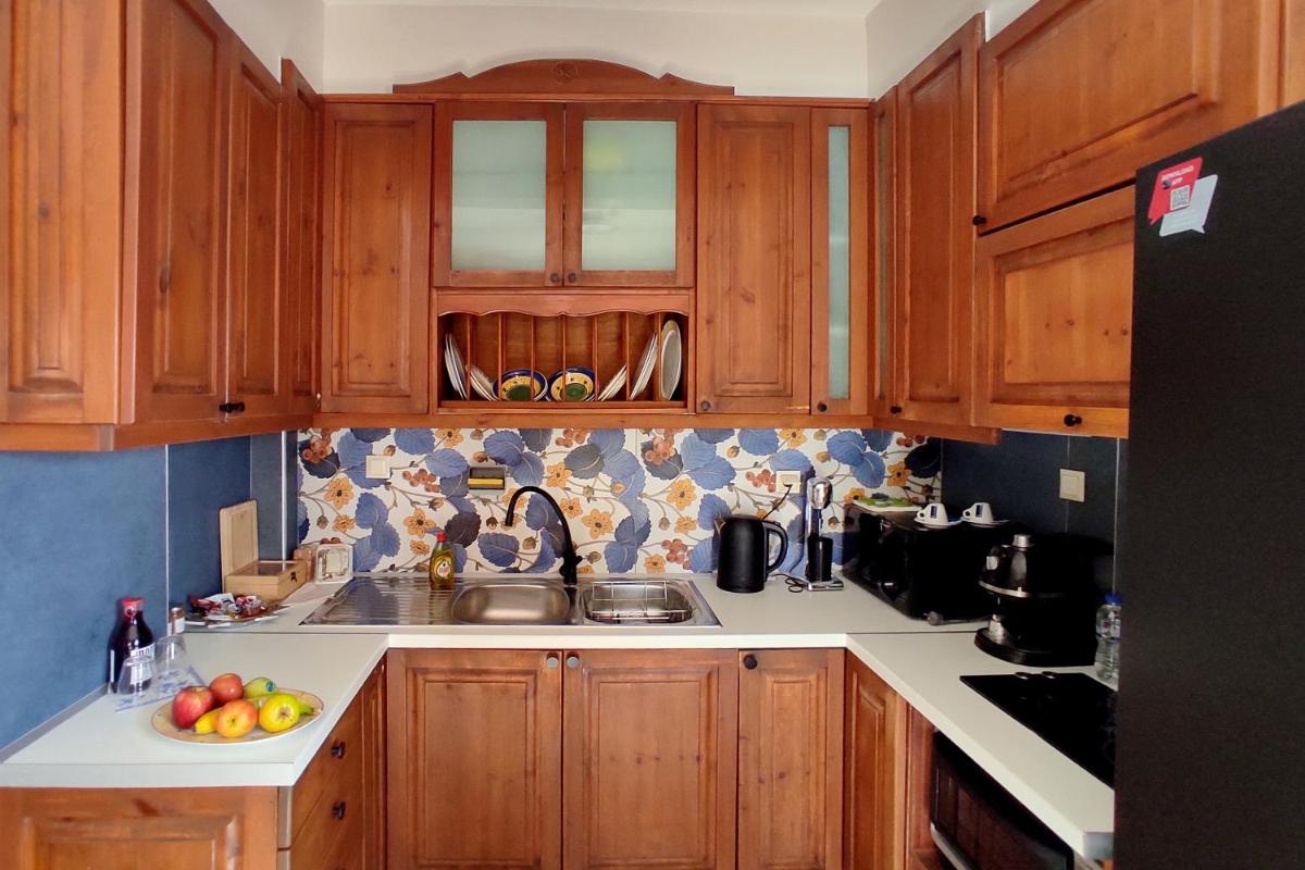 Kasoni Home , Απόλυτα κεντρικό διαμέρισμα μπροστά στη λίμνη - Housity