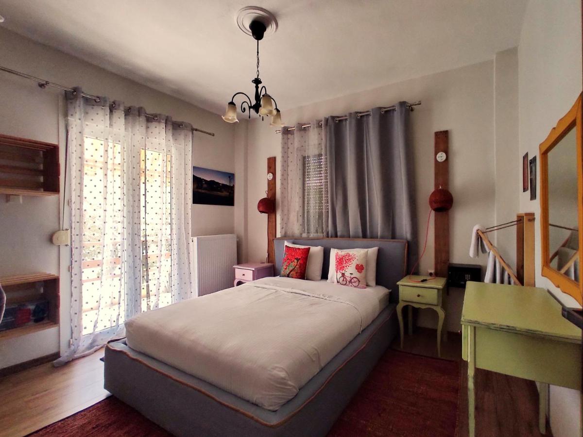 Kasoni Home , Απόλυτα κεντρικό διαμέρισμα μπροστά στη λίμνη - Housity