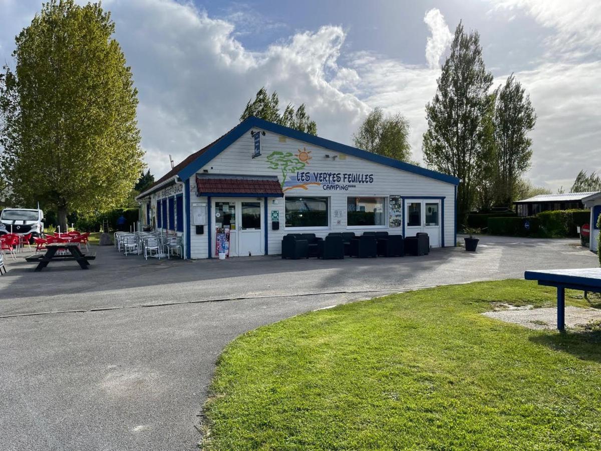Camping Les Vertes Feuilles - Housity