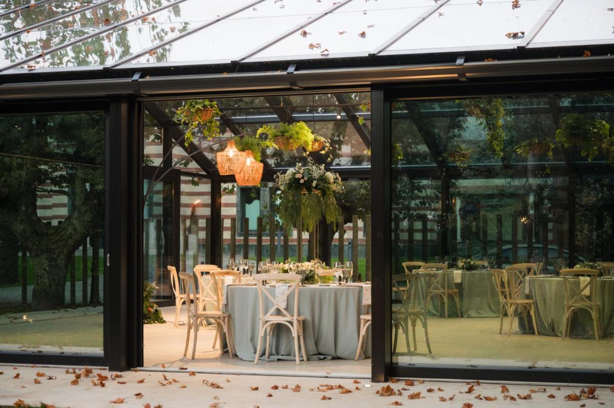Un restaurante o sitio para comer en Castilla Termal Solares