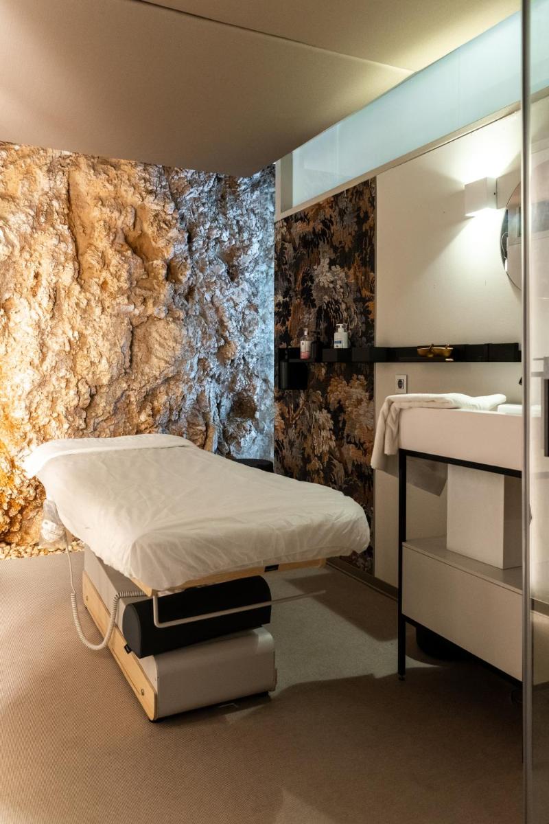 Cama o camas de una habitación en Hotel Balneario La Hermida