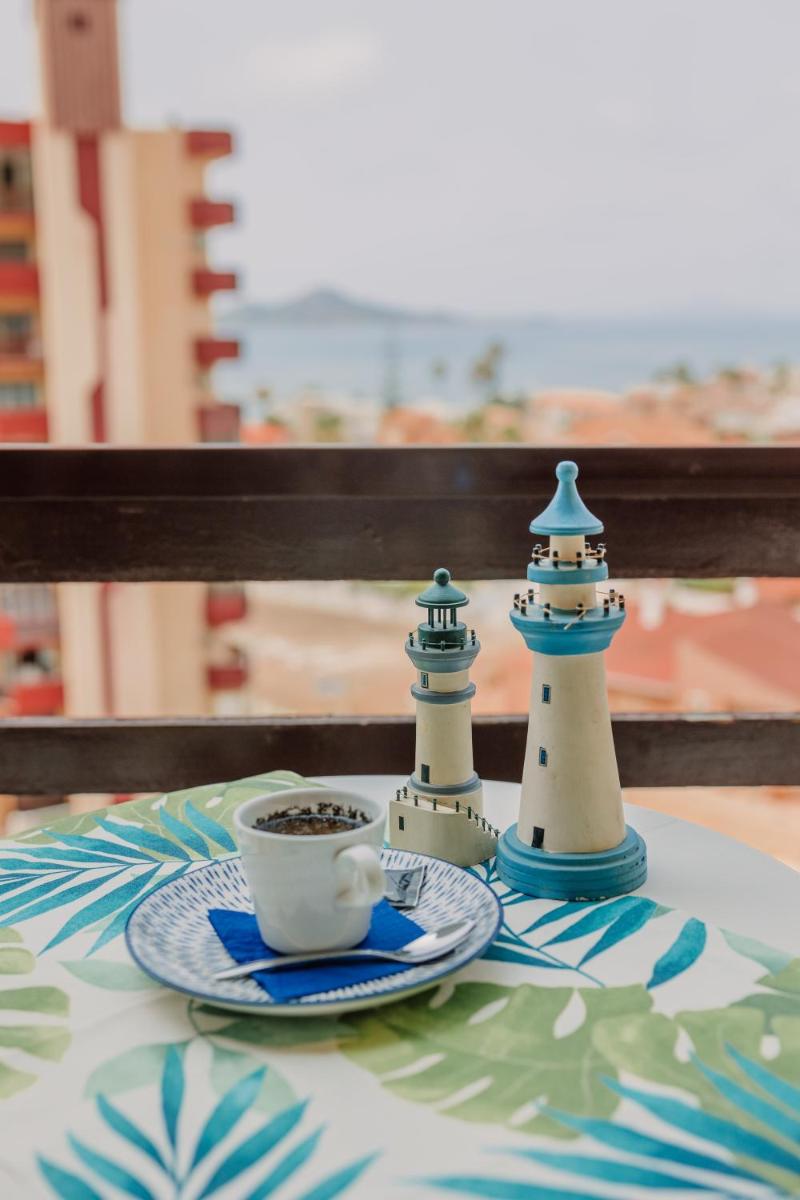 Hotel Apartamentos Londres La Manga - Housity