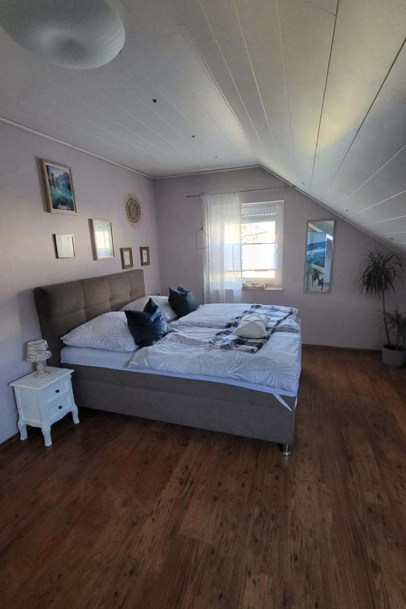 Romantische Ferienwohnung - Housity