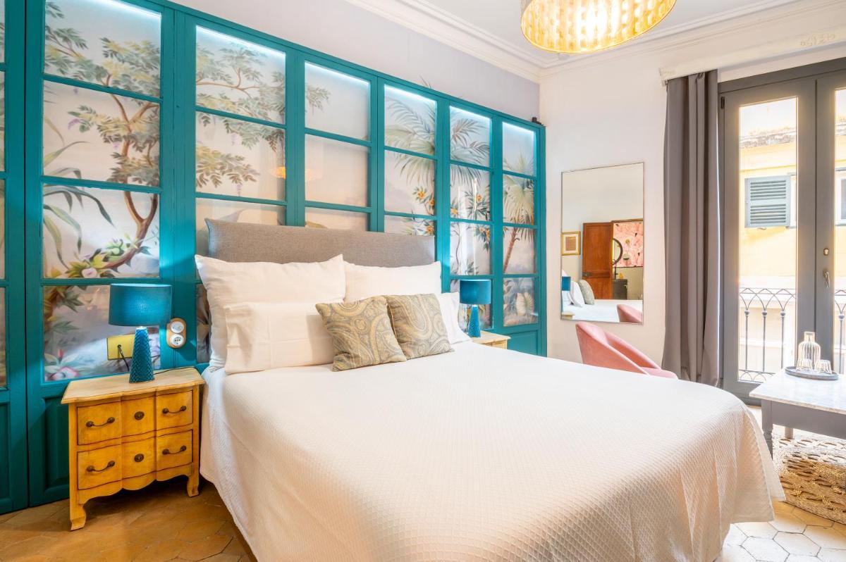 Dog Admiral - Urban Guest House - Housity
