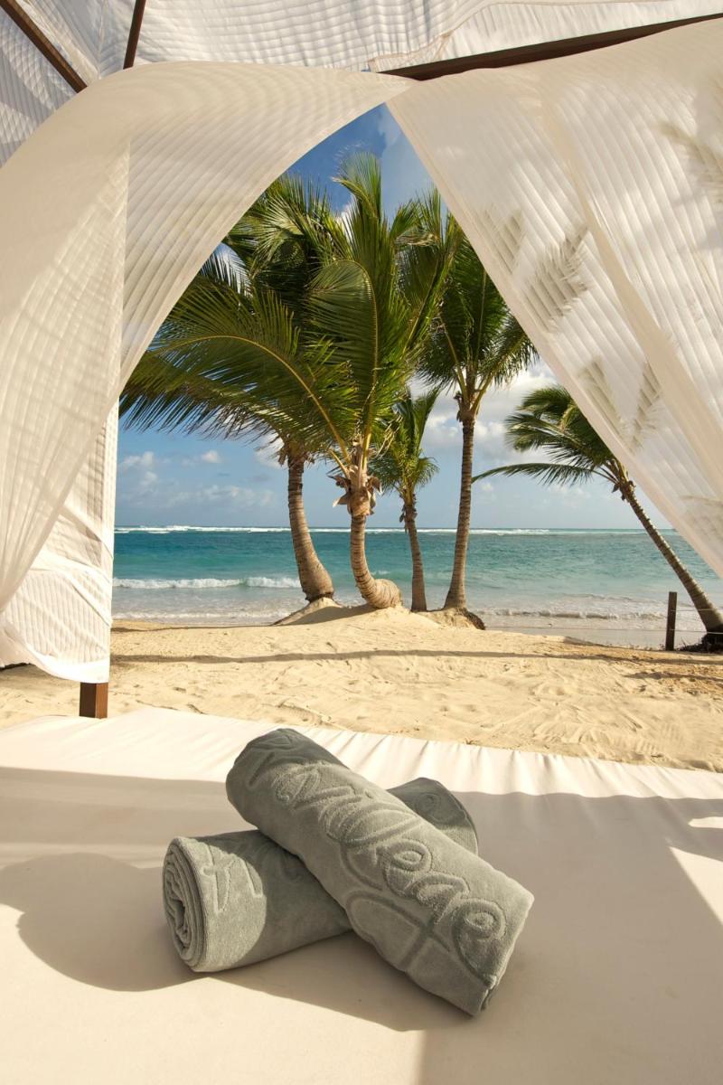 Ocean Blue & Sand Beach Resort - All Inclusive - Housity