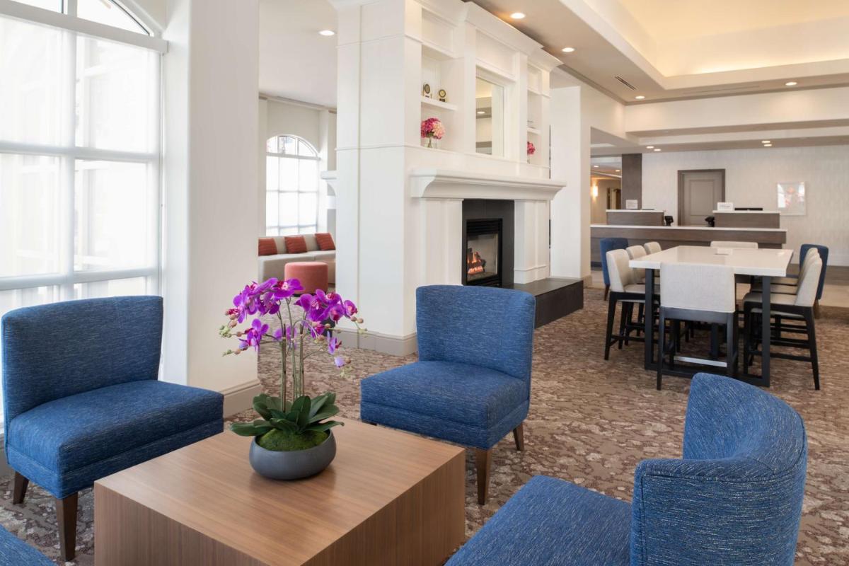 Hilton Garden Inn Fontana - Housity