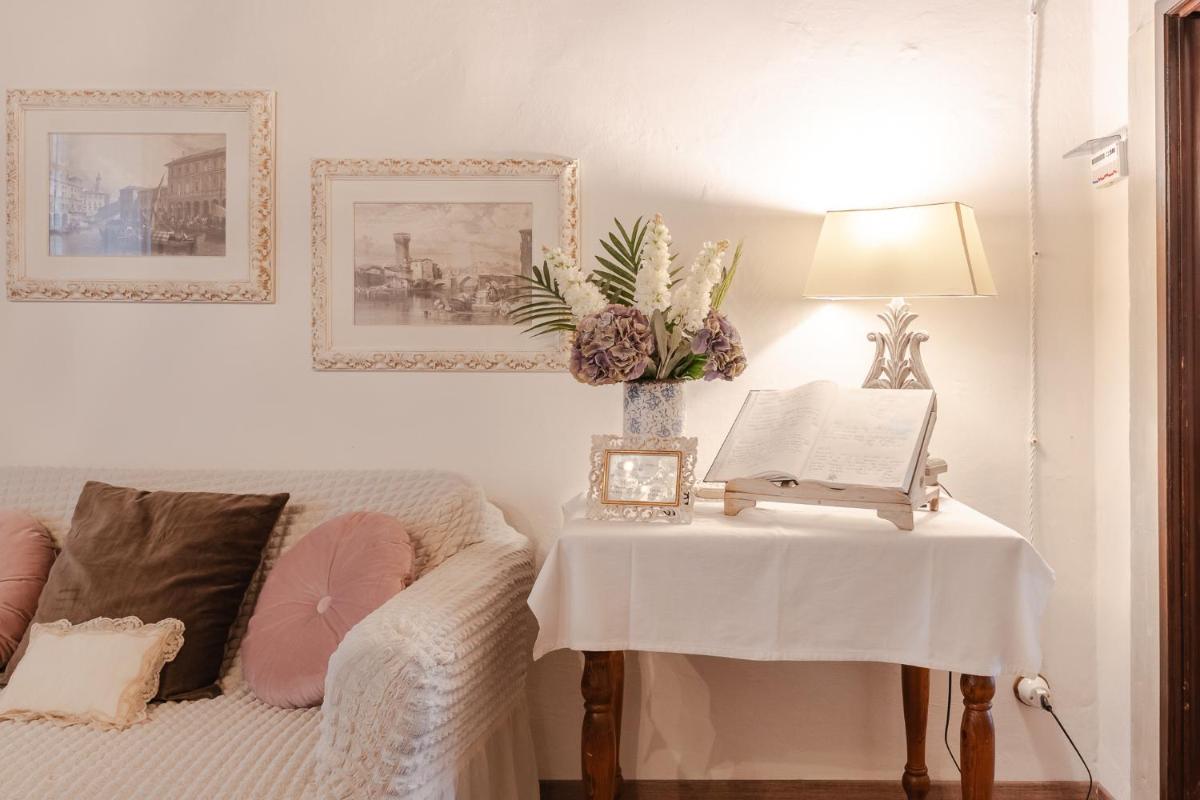 LA FINESTRA SUL BORGO Dimora Storica - Housity