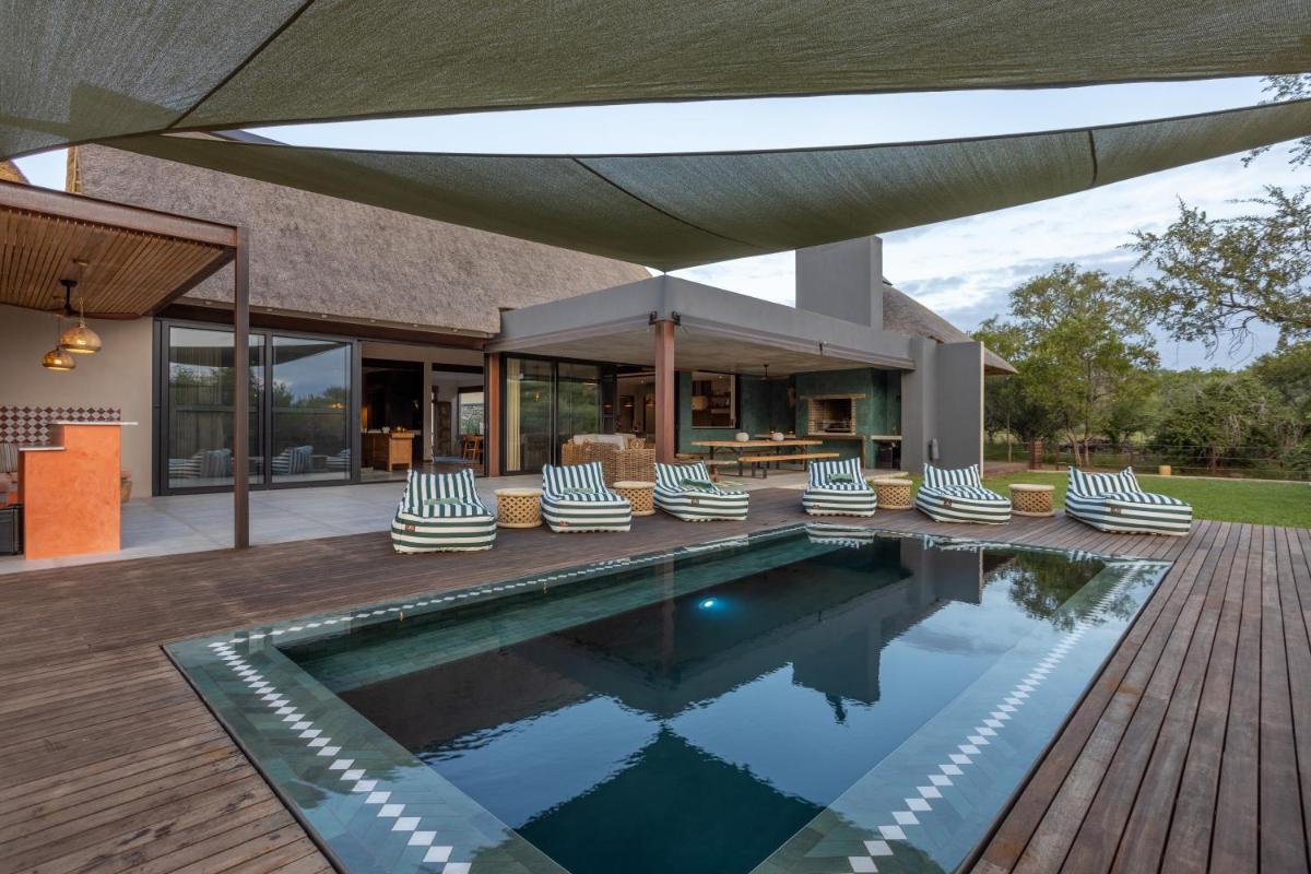 Bush House Zandspruit - Housity