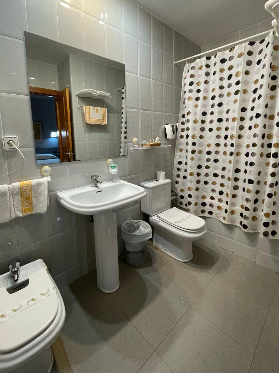 Hotel Fidalgo - Housity