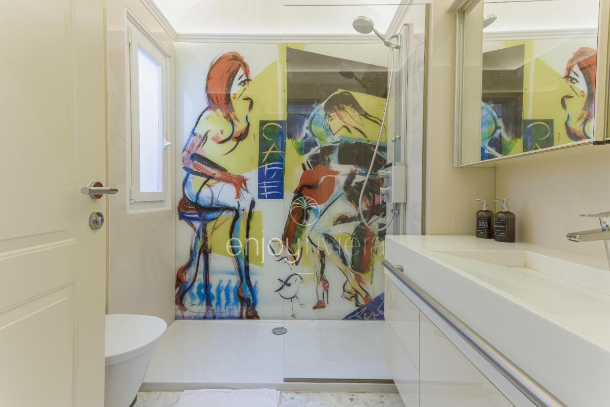 Palais Miramar Suite Art Modern - Derniere étages Vue Mer - 75m de confort - En Face des Plages -WIFI - Clim - Housity
