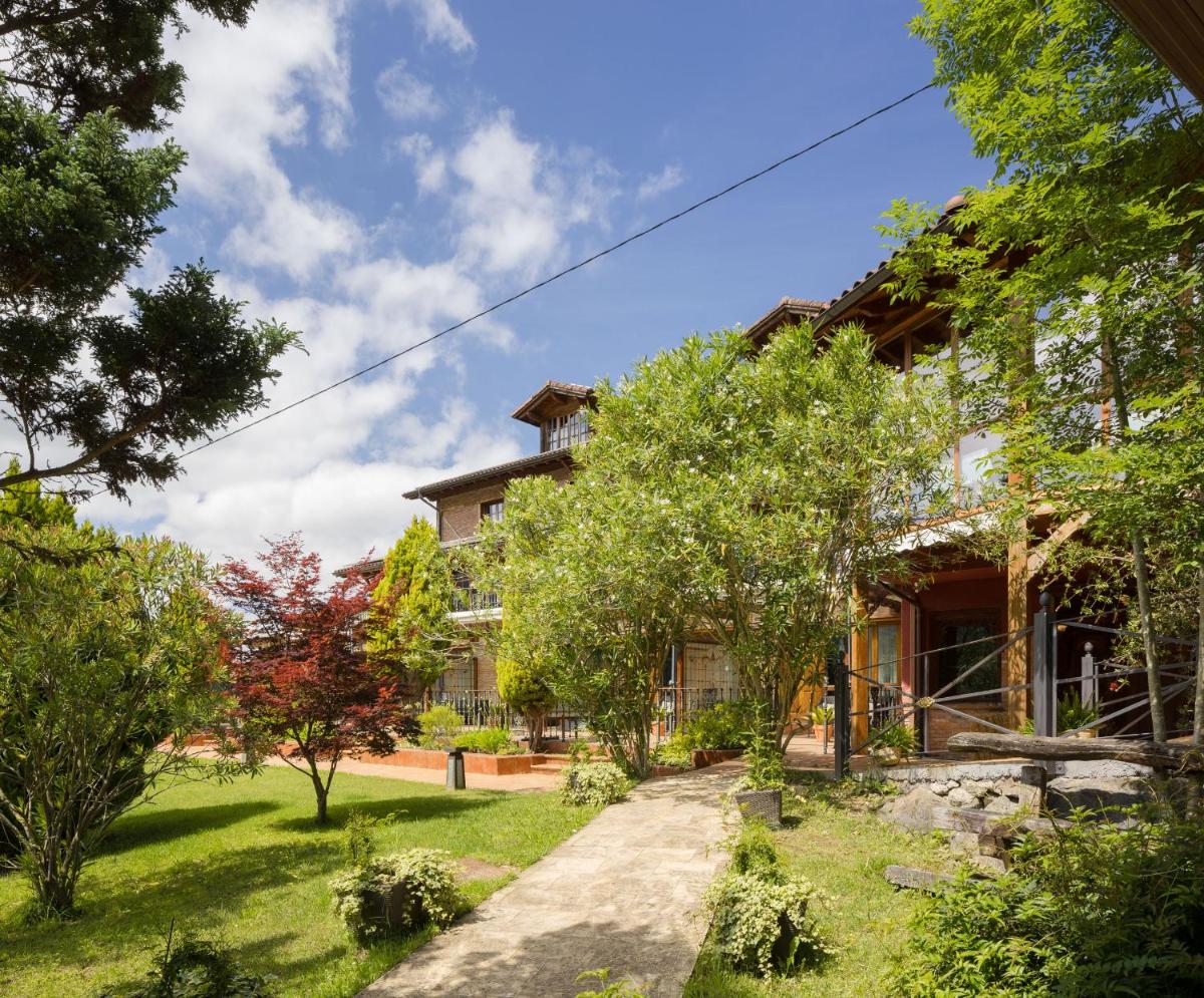 Hotel & Spa Etxegana - Housity