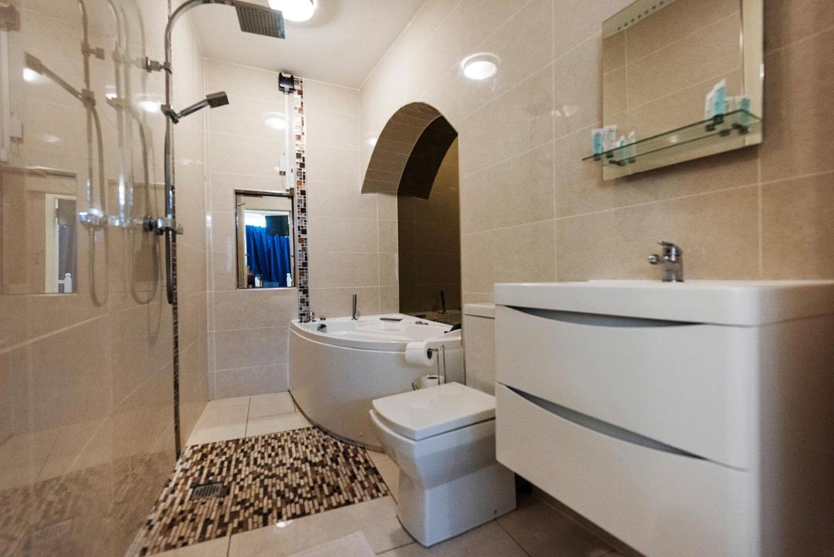Baldwin House - Housity