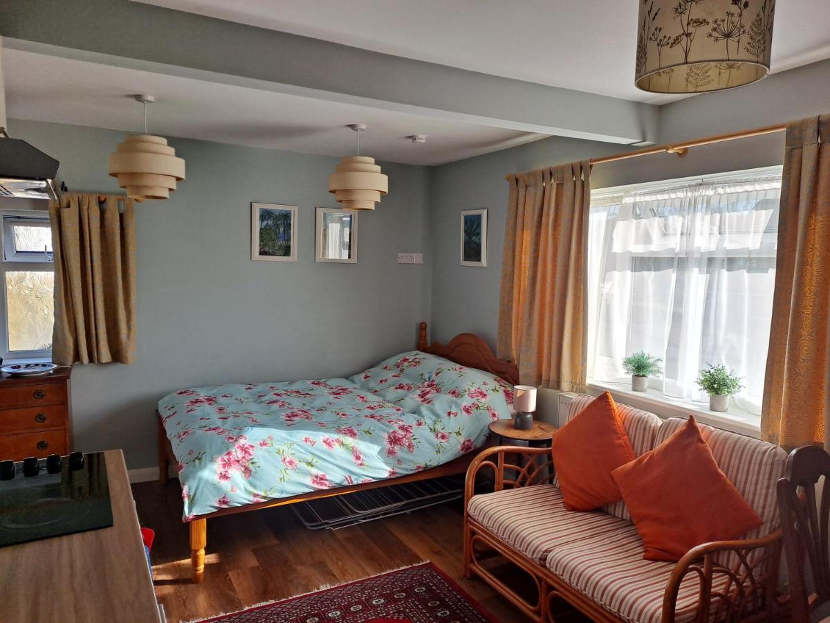 Cheltenham Studio Apartment - Housity