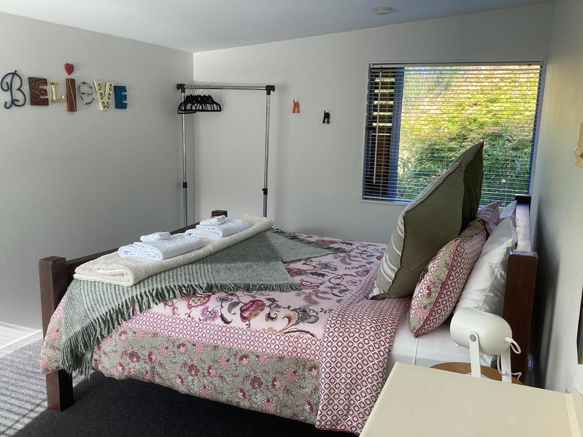 Stay in School by the Sea - Housity
