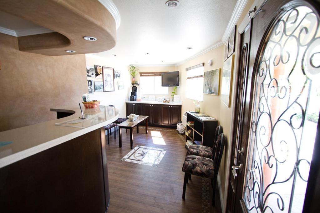 Trails Motel - Housity
