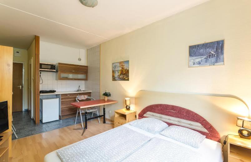 Young Center - Housity