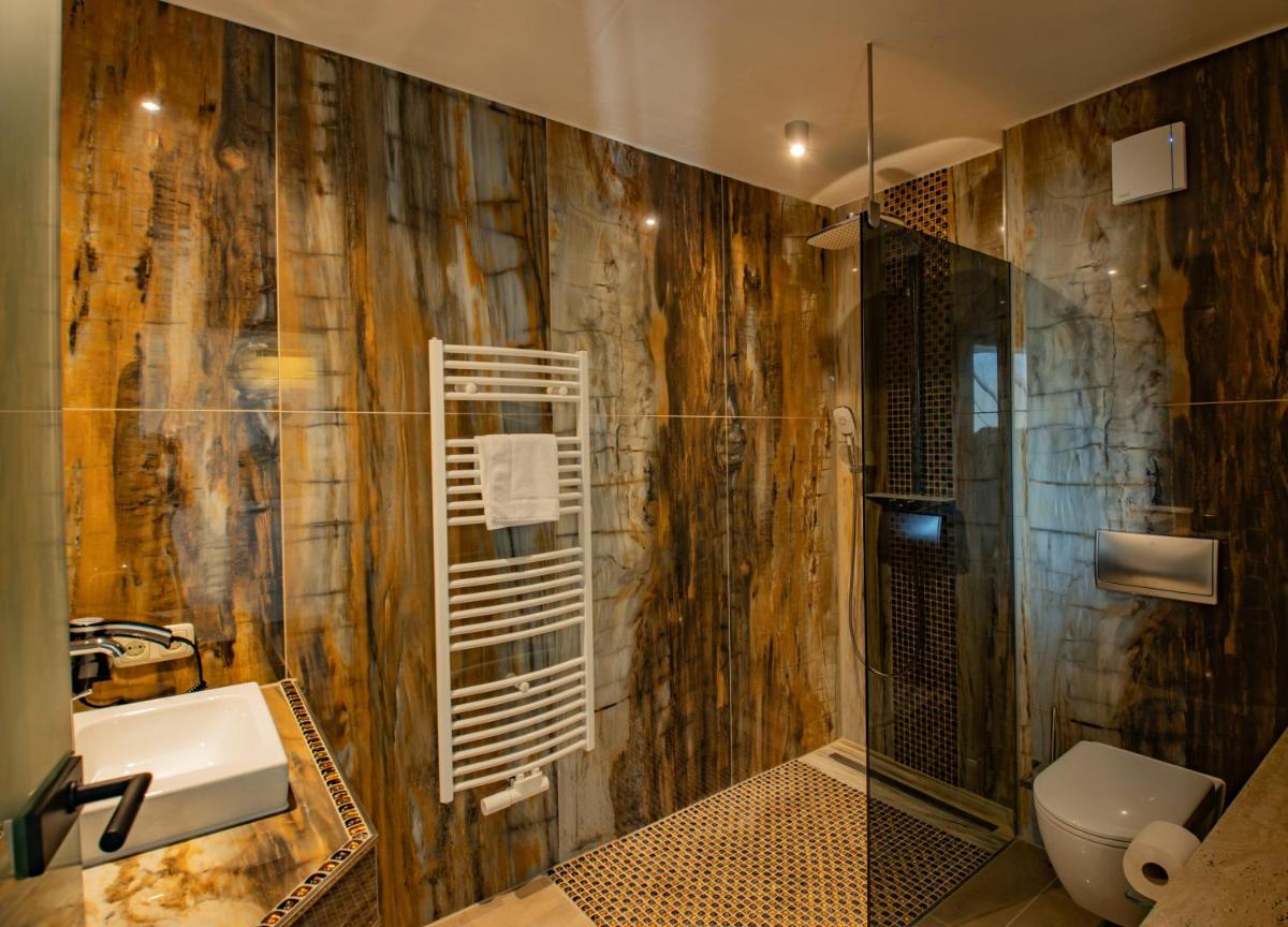 Hotel Tanne Ilmenau - Housity