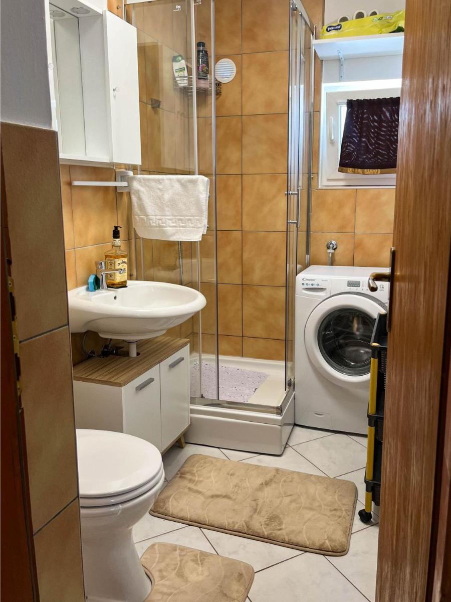 Apartmani MOSLAVINA i parking - Housity