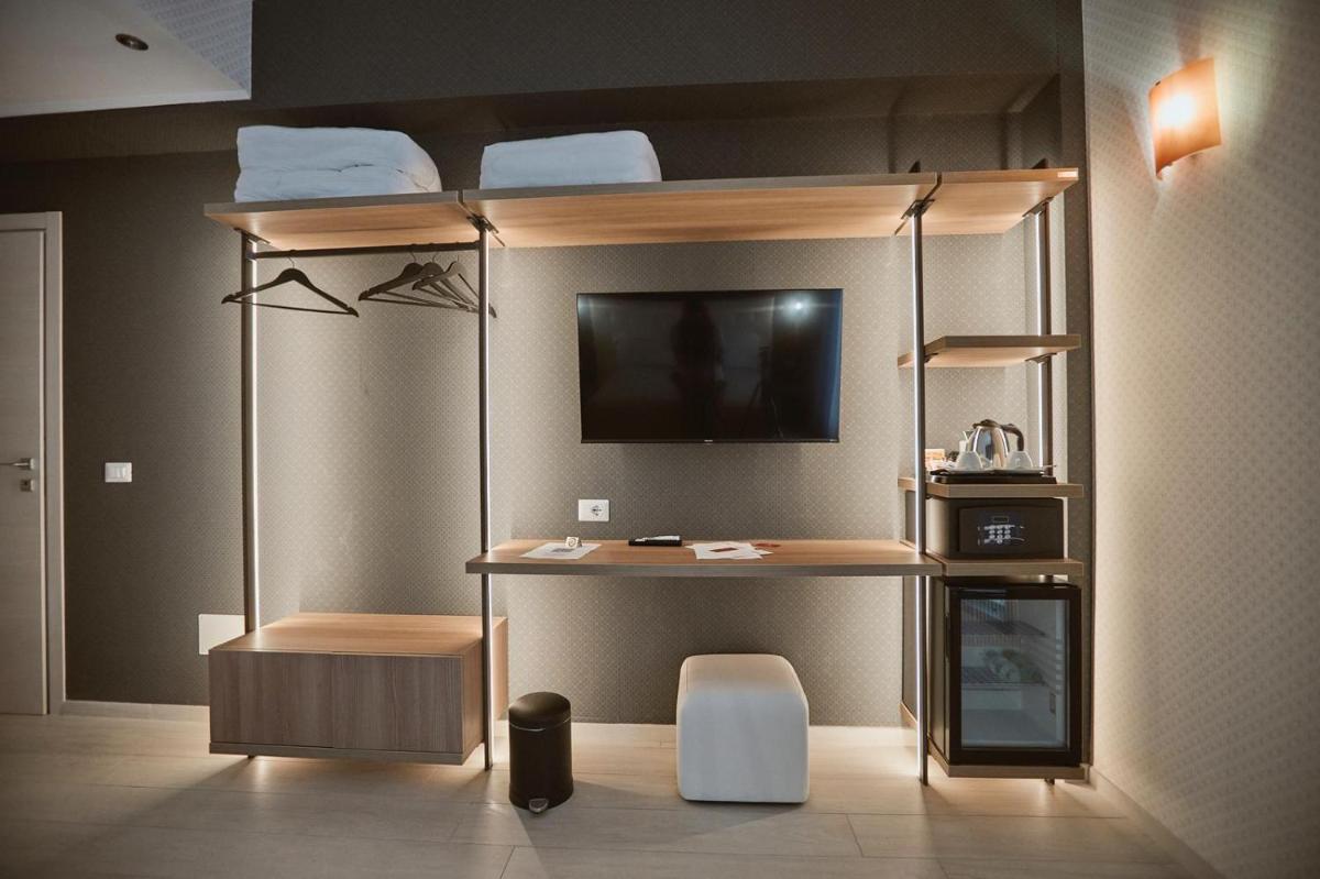 Castrichella Boutique Hotel Rome Airport - Hizvo
