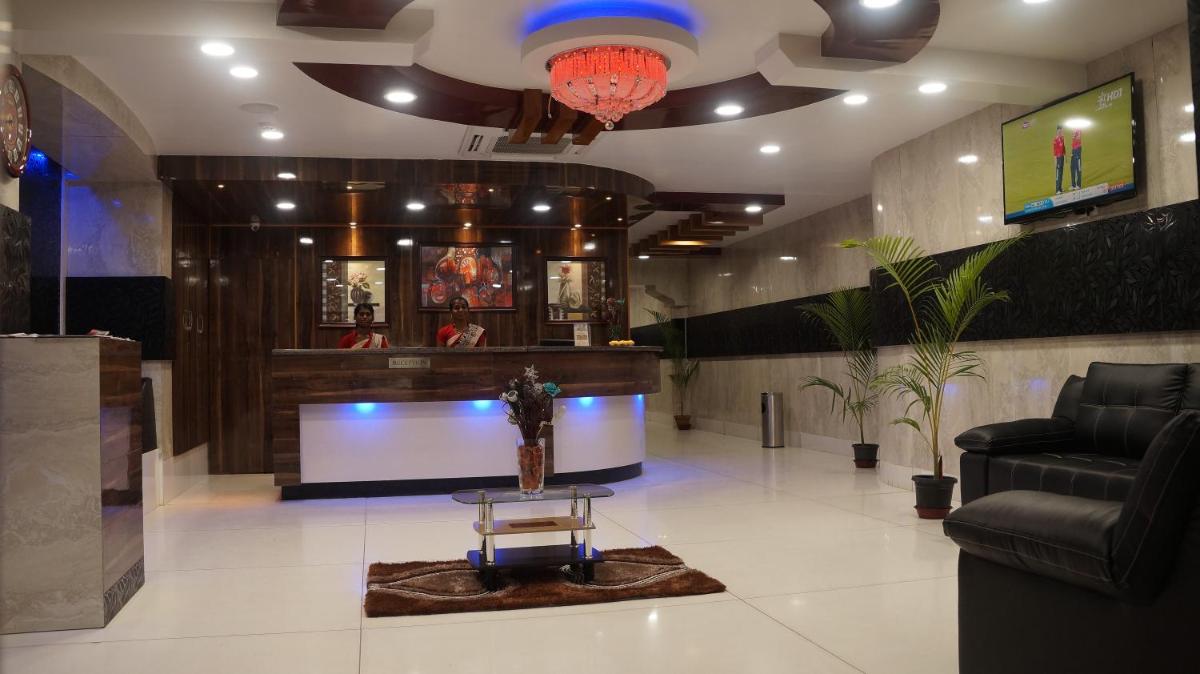 Kani Residency Hotel - Housity