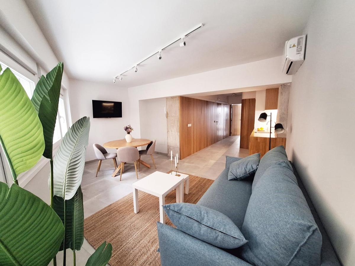 Apartamento Turístico Clavellinas IV - Housity