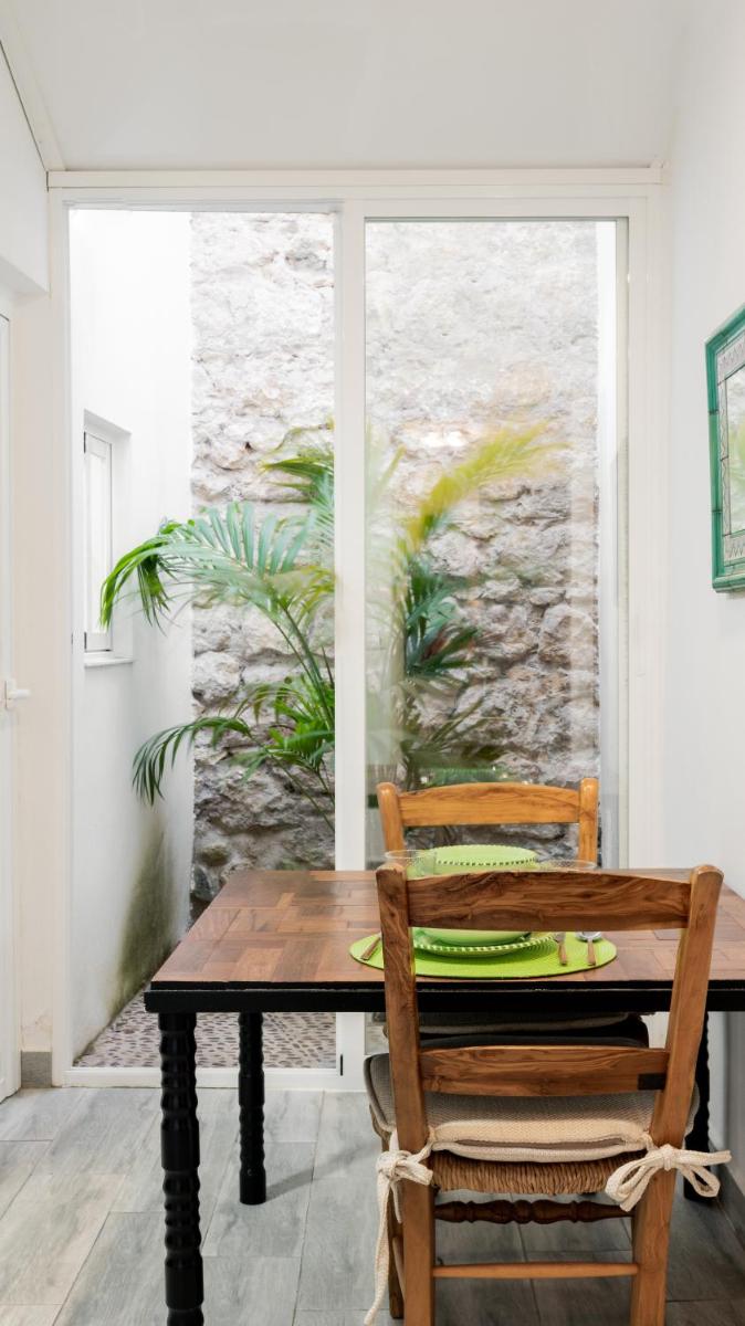 La Sultana Apartamentos - Housity