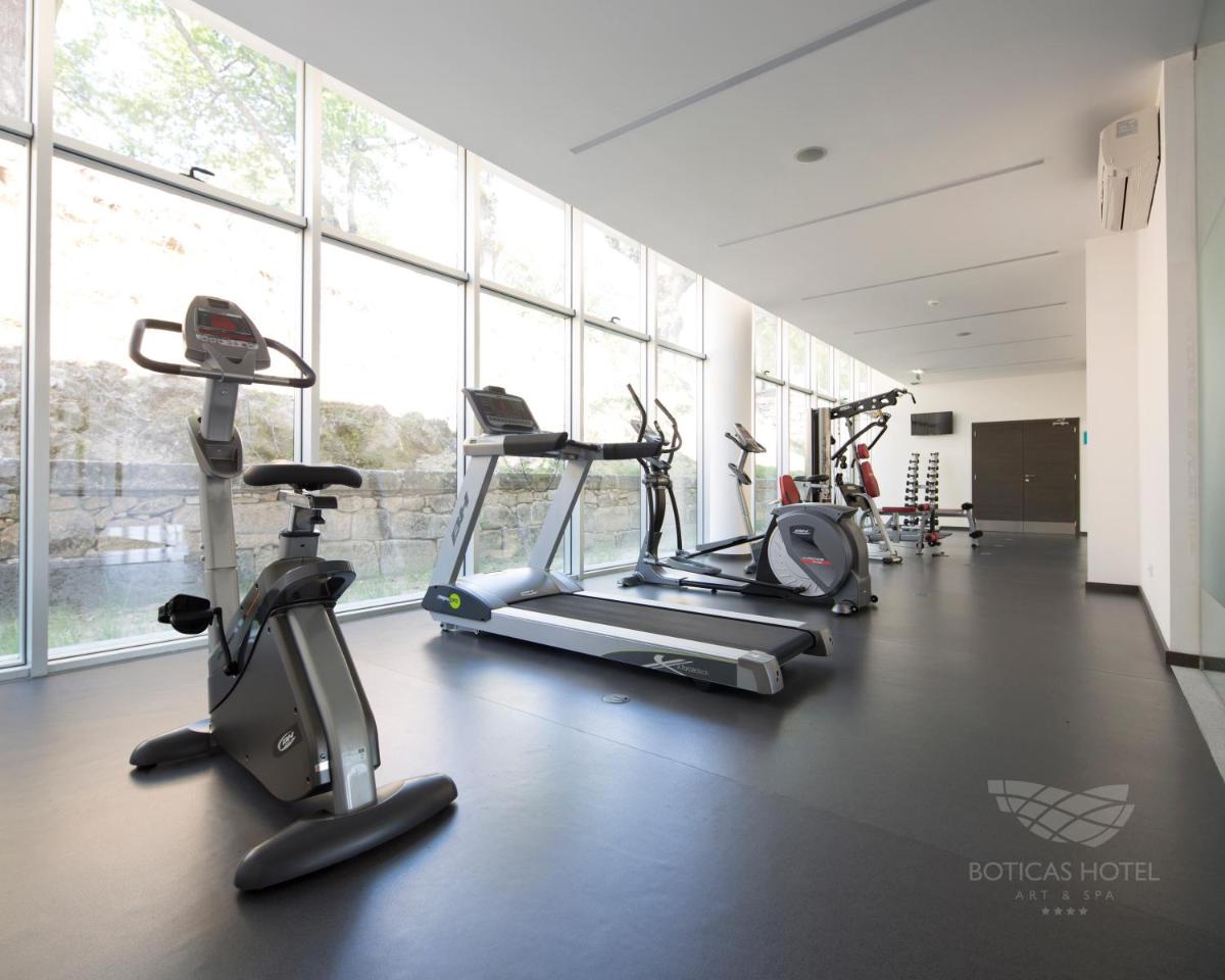 O centro de fitness e/ou as comodidades de fitness de Boticas Hotel Art & SPA