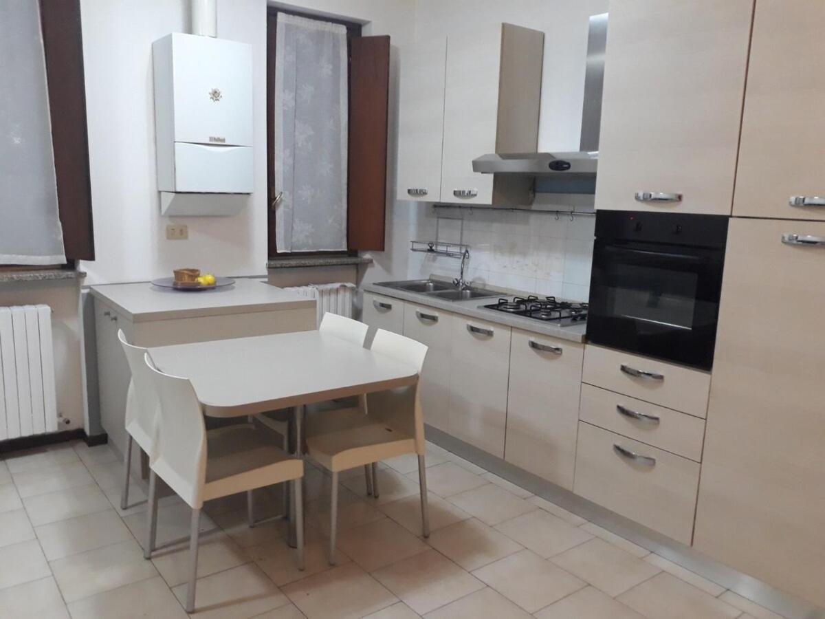 Two-room apartment in Voghera's historic center - Housity