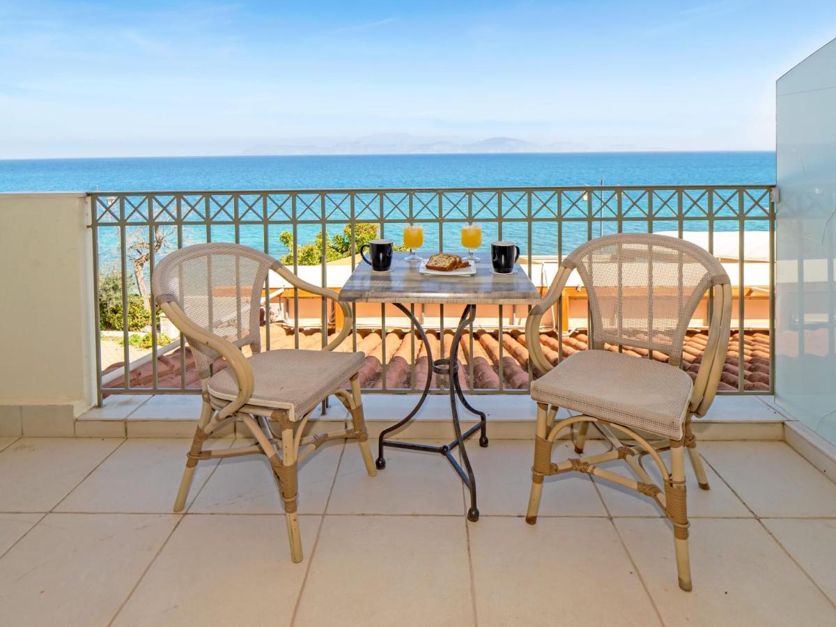 Sunset Hotel - Housity