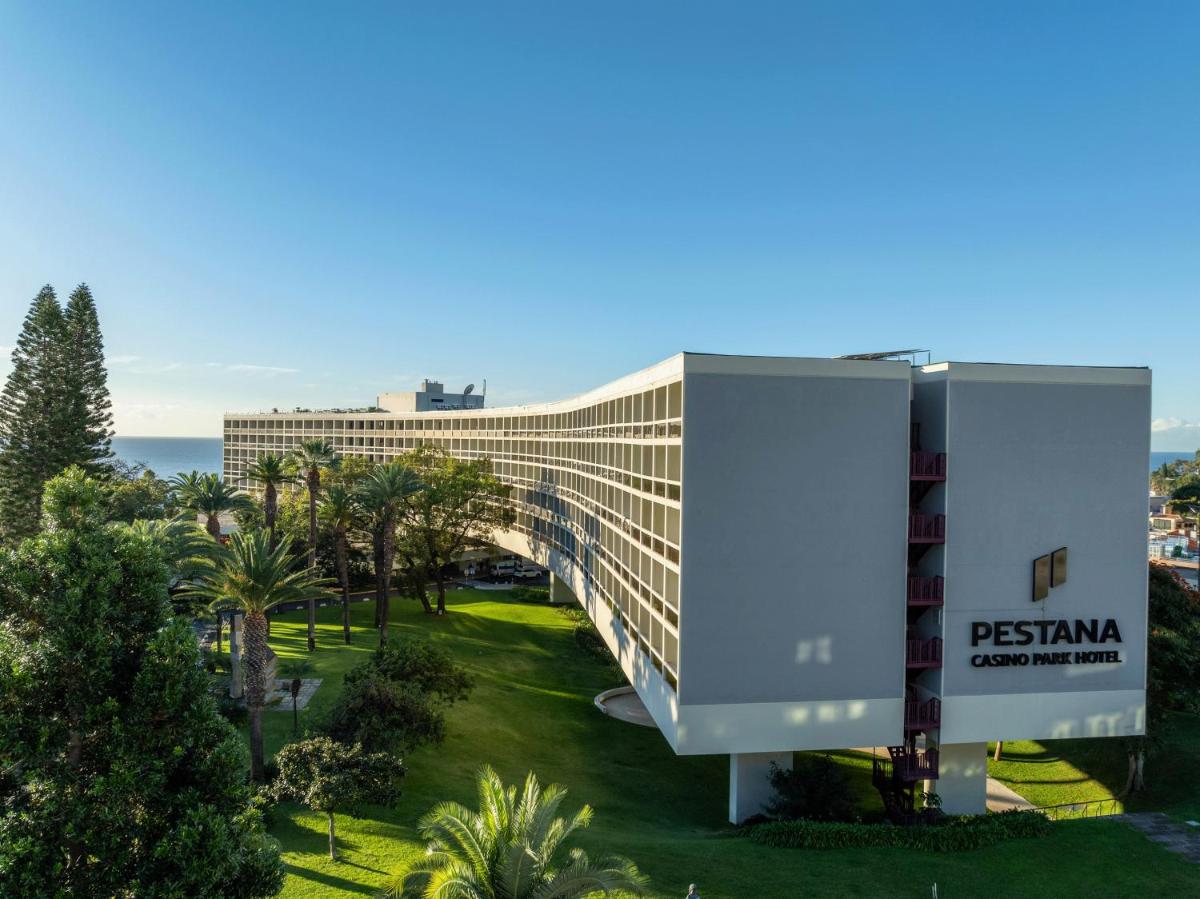 O edifício onde o hotel está situado