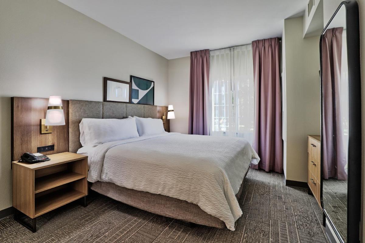 Staybridge Suites - Albuquerque Airport, an IHG Hotel - Hizvo